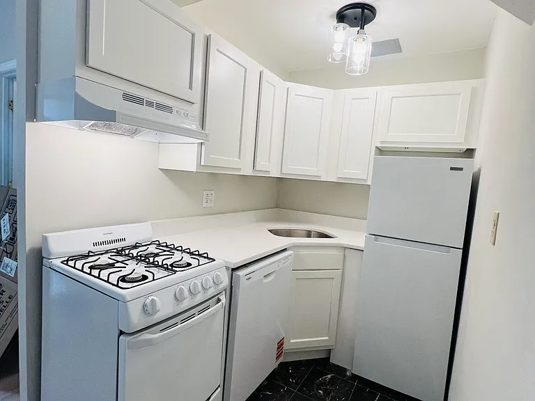 38 Hemenway St #28 — Photo 9