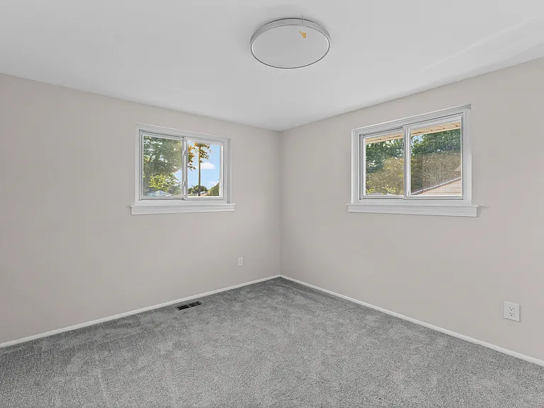 9651 Blaty St — Photo 19