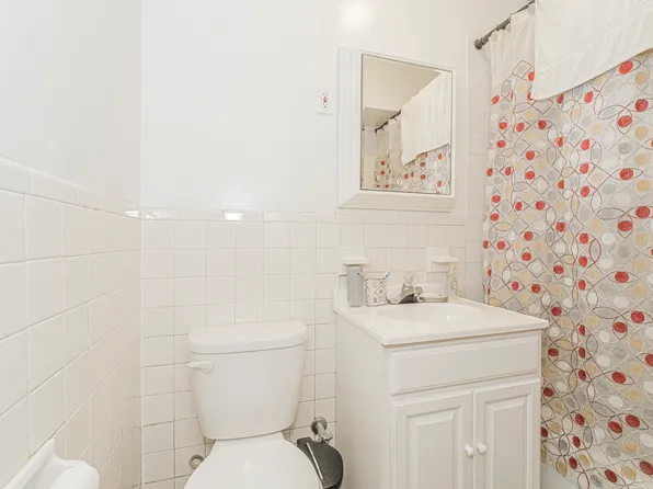 946 Bay Ridge Avenue image 8 of 8