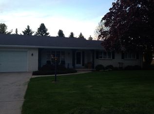 470 Sunset Ct, Denmark, WI 54208