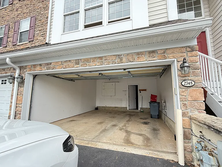2745 Whittleby Ct — Photo 54