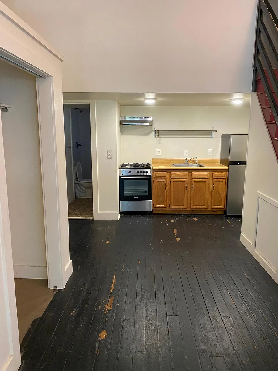 Building Photo - 2106 N Hancock St #1F