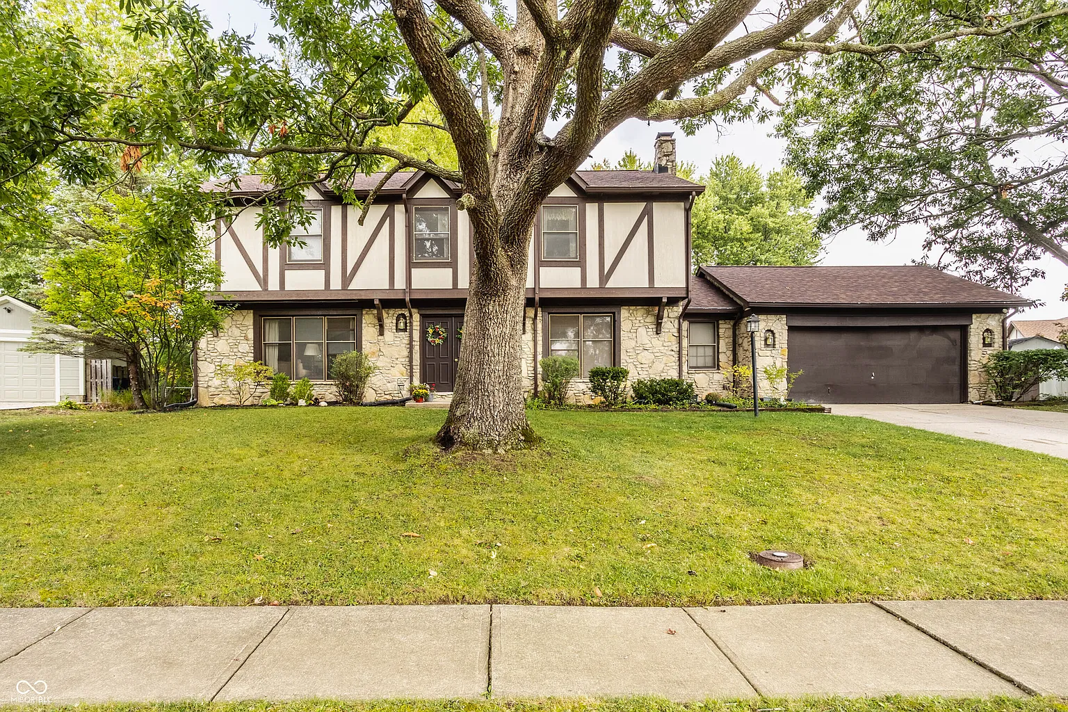 4530 Abbey Dr photo 1