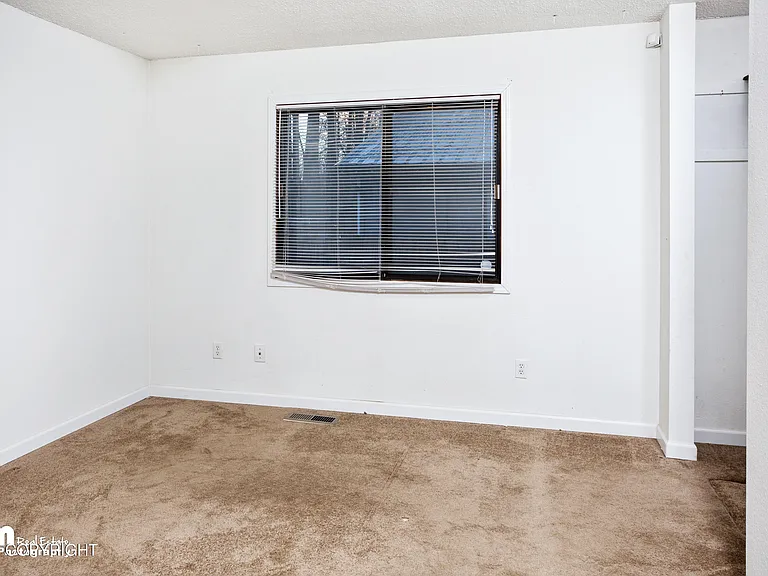 3855 Randolph St — Photo 19