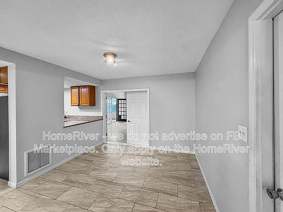 4th image of 1053 Spring Garden St