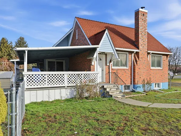 202 W Nob Hill St, Saint John, WA 99171