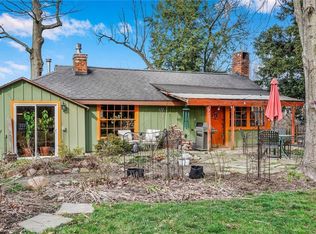 15 Melant Dr, Orchard Park, NY 14127