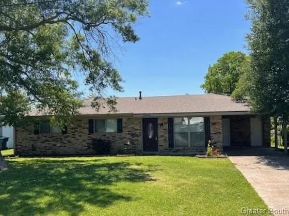 2404 Roxton St, Sulphur, LA 70663