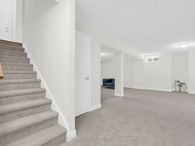 641 Leatherleaf Lndg — Photo 36