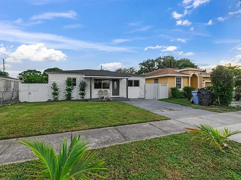 4530 SW 25th St — Photo 43