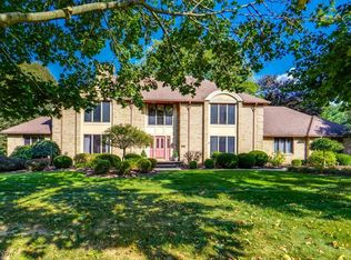 565 Ghentwood Dr, Akron, OH 44333