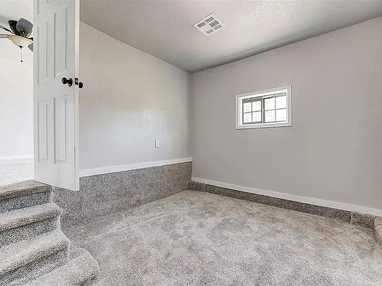 2109 NE 15th St — Photo 8