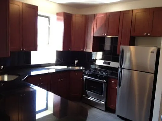 Rented by Mdays Realty | media 9