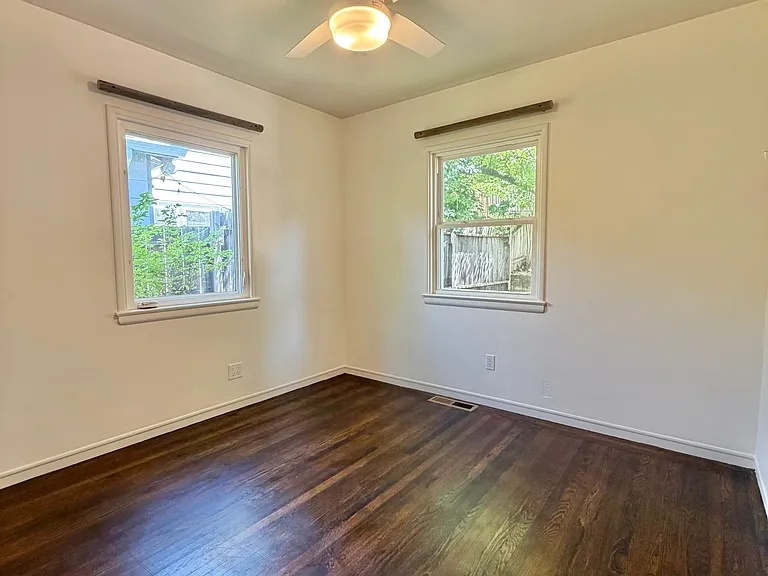 80 Broadmoor Ave — Photo 9