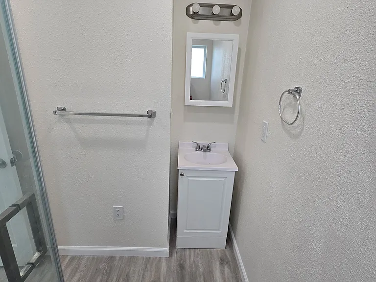 616 S Van Ness Ave #616D — Photo 6