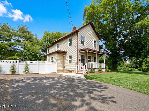 2nd image of 60 Cliffwood Avenue