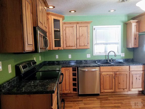 3rd image of 1708 S Shore Dr