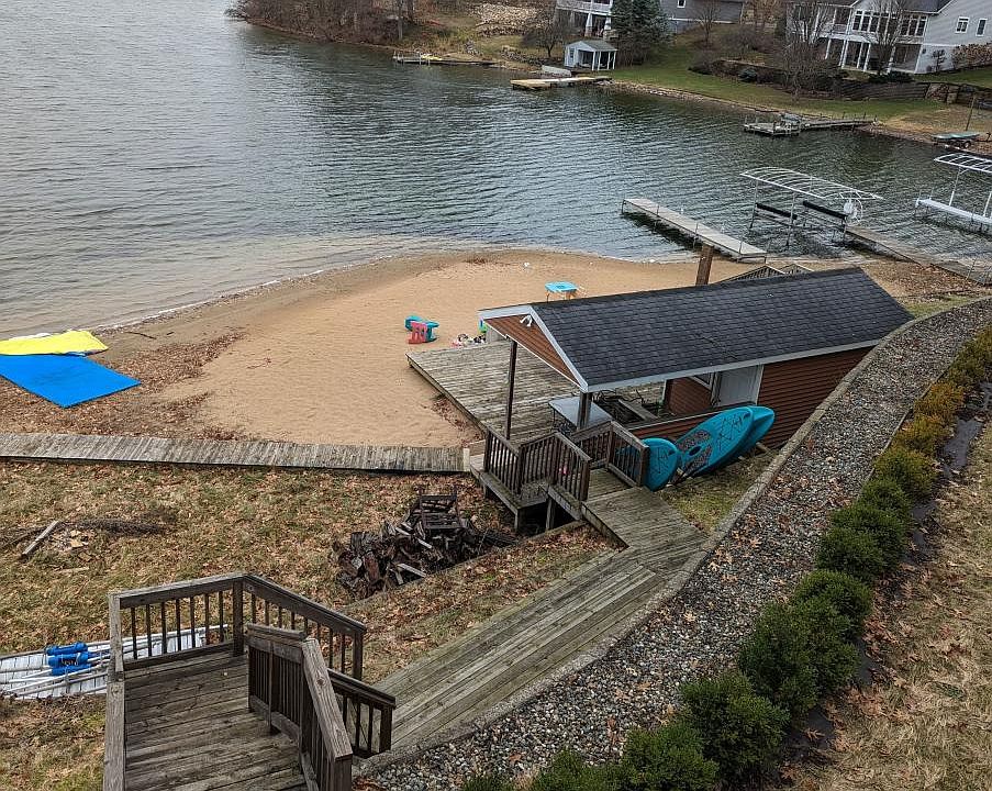 275 Saint Marys Lake Rd, Battle Creek, MI 49017 Zillow