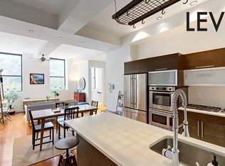 198 Roebling St APT 2B, Brooklyn, NY 11211