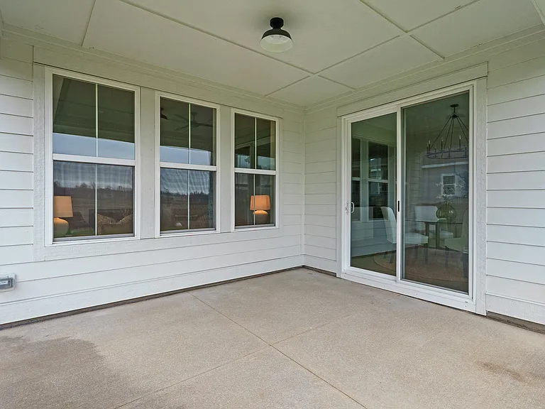 8866 Coe Dr — Photo 33