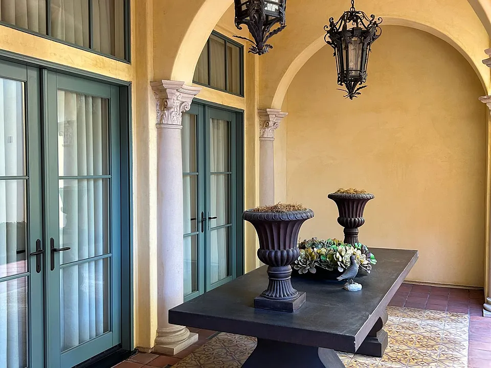 Los Patios De Cordova