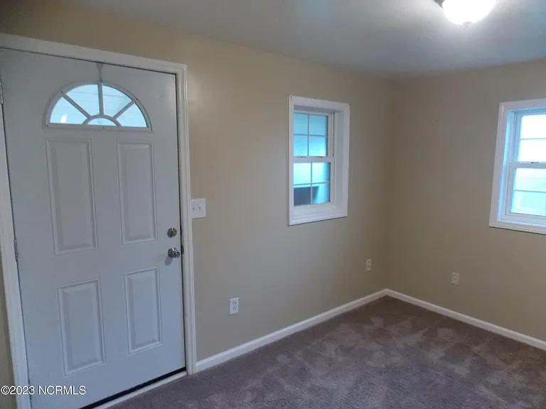 5900 New Bern Hwy — Photo 3