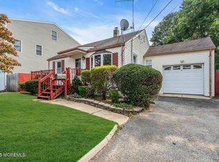 72 Pear St, Tinton Falls, NJ 07724