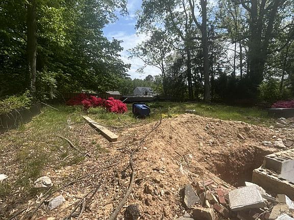 5th image of 3217 Norfolk Ln