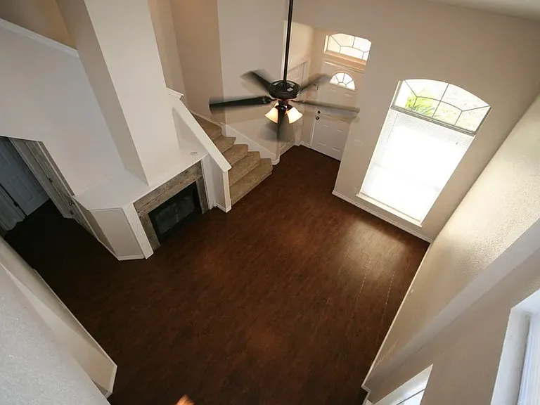 1505 Quarry Dr — Photo 5