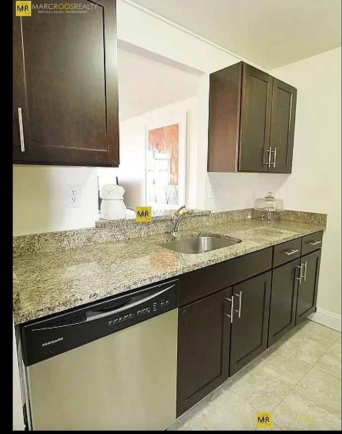 1 bed, 9999 sqft, $3,600 — Photo 2