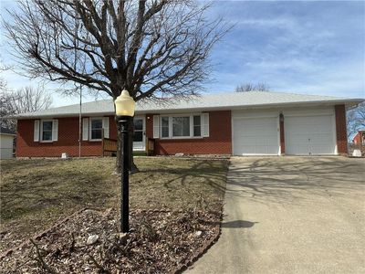 29 Winthrop Dr, Lexington, MO, 64067