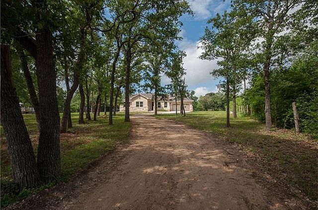 1st image of 126 Scarlet Harts Ln