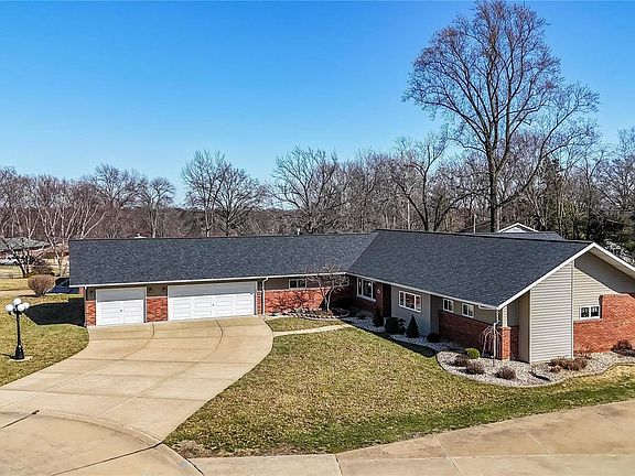 2nd image of 11864 Doverhill Ct