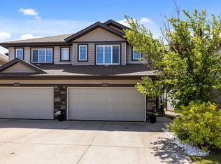 1651 Hammond Cres NW, Edmonton, AB T6M 0L8