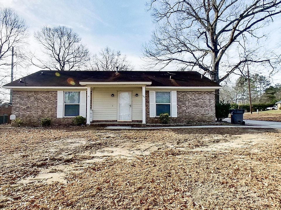 1st image of 904 N Willowick Dr