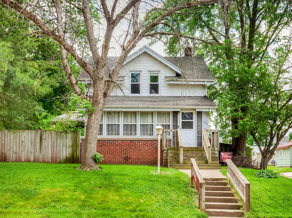 1222 7th St, Boone, IA 50036