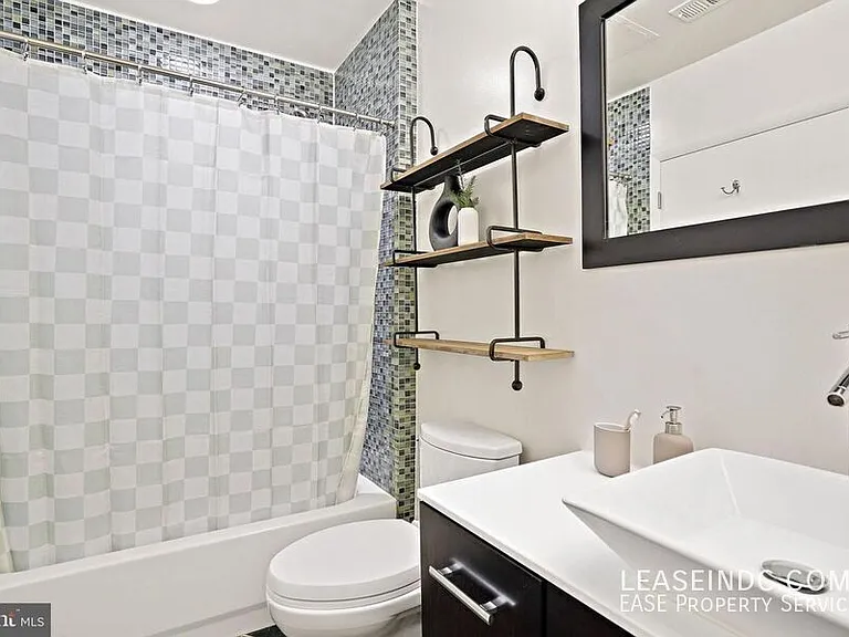 1300 N St NW #106 — Photo 18