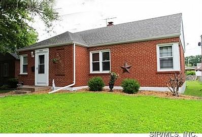 2nd image of 2560 Benton St