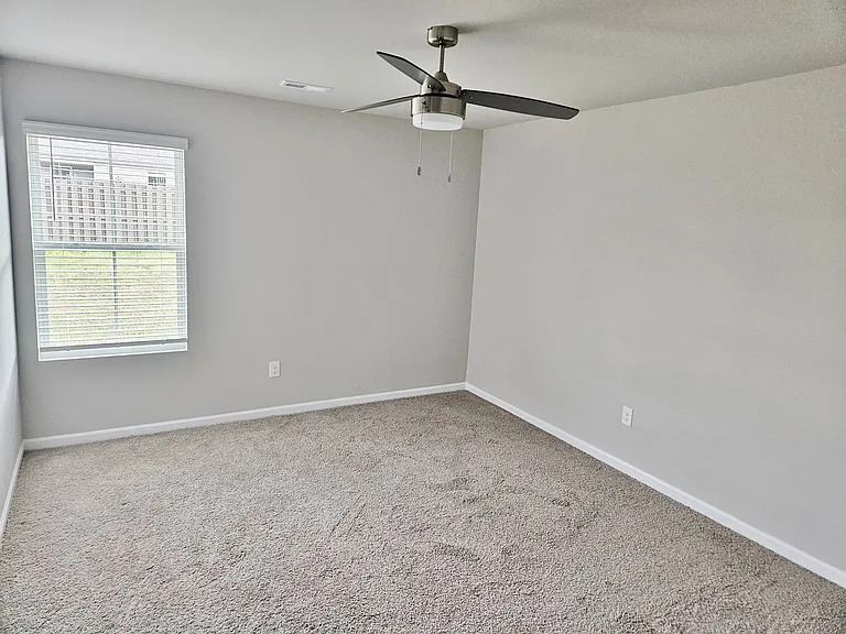 1642 Dryden St SE #E — Photo 6