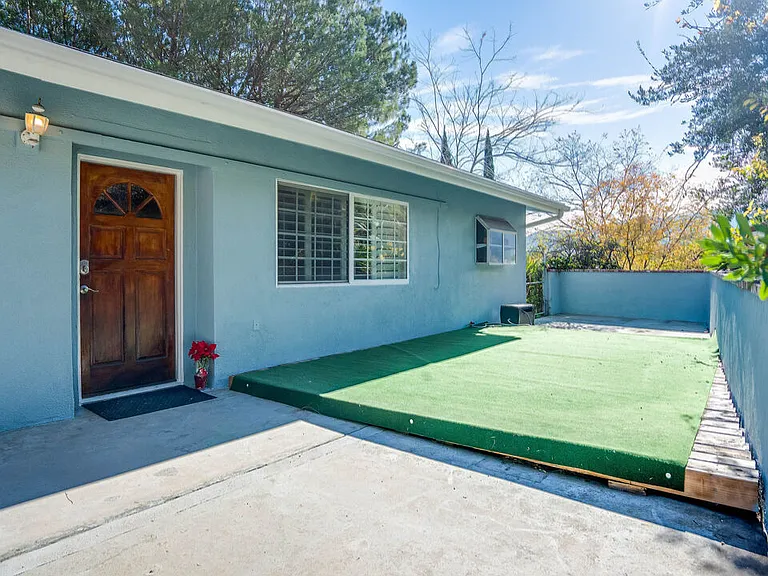 9631 Crystal View Dr — Photo 2