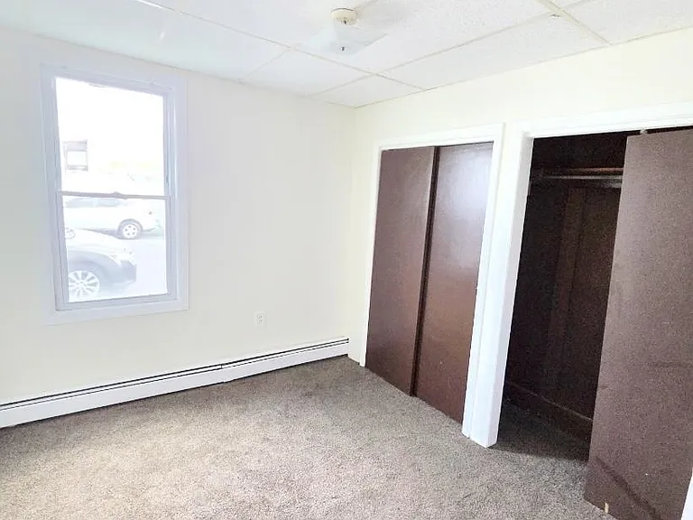 17 Halstead St #1R — Photo 2