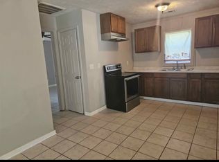 1149 Alco Cir, Fayetteville, NC 28311