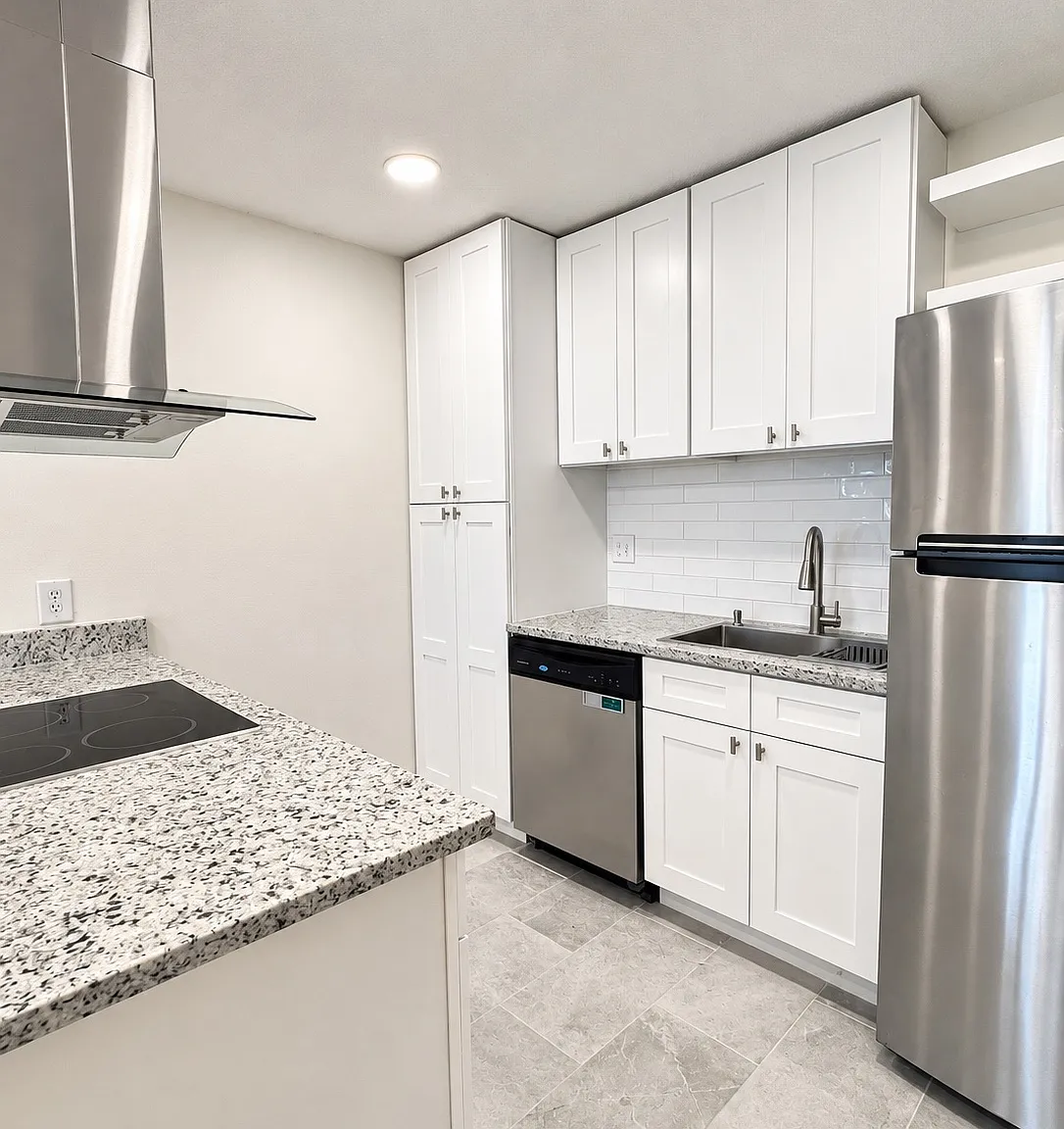2 bed, 658 sqft, $1,450 — Photo 2