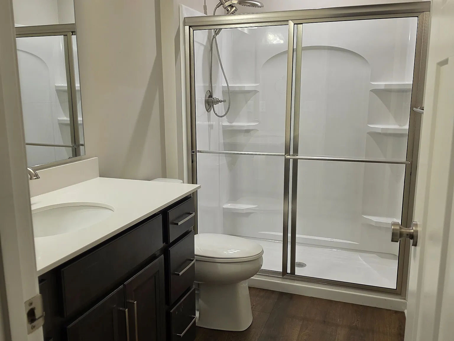 2 bed, 1087 sqft, $2,200 — Photo 3