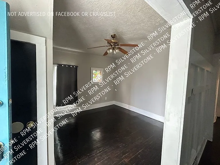 52 W Bernhard Ave — Photo 3