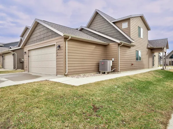 290 240th Ave, Spirit Lake, IA 51331