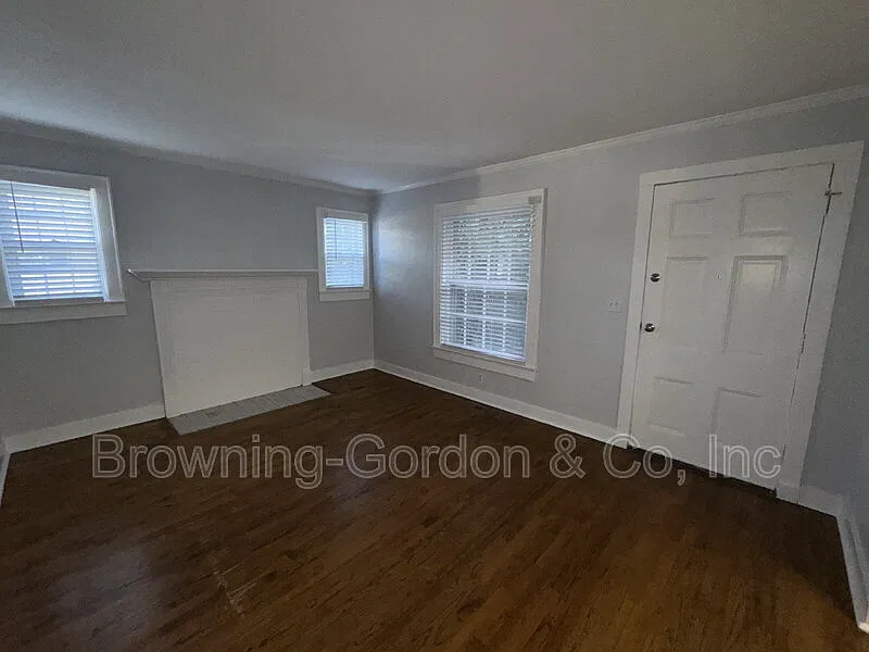 3 bed, 2.0 bath, 1989 sqft, $1,895 — Photo 3