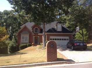 915 Secret Cove Dr, Buford, GA 30518