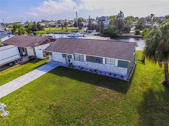 4th image of 13927 Darlene Ave