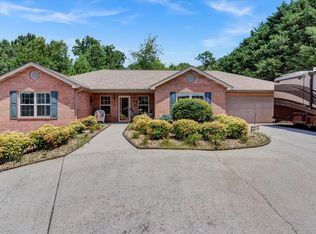 3070 Sugarwood Dr, Kodak, TN 37764